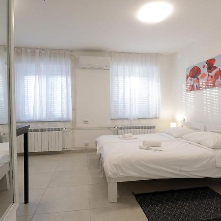 Rijeka Budget Rooms Екстер'єр фото